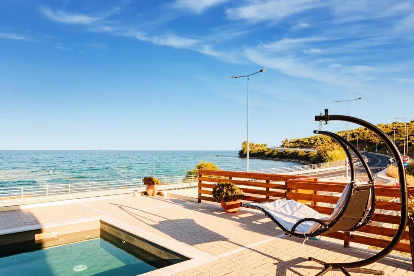 Seaside Summer Bliss - Aurora Luxury Pool Paradise Petalídhion Eksteriør billede